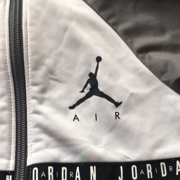 Air Jordan Matching 2 Piece Set “track suit” 3T - Picture 9 of 11